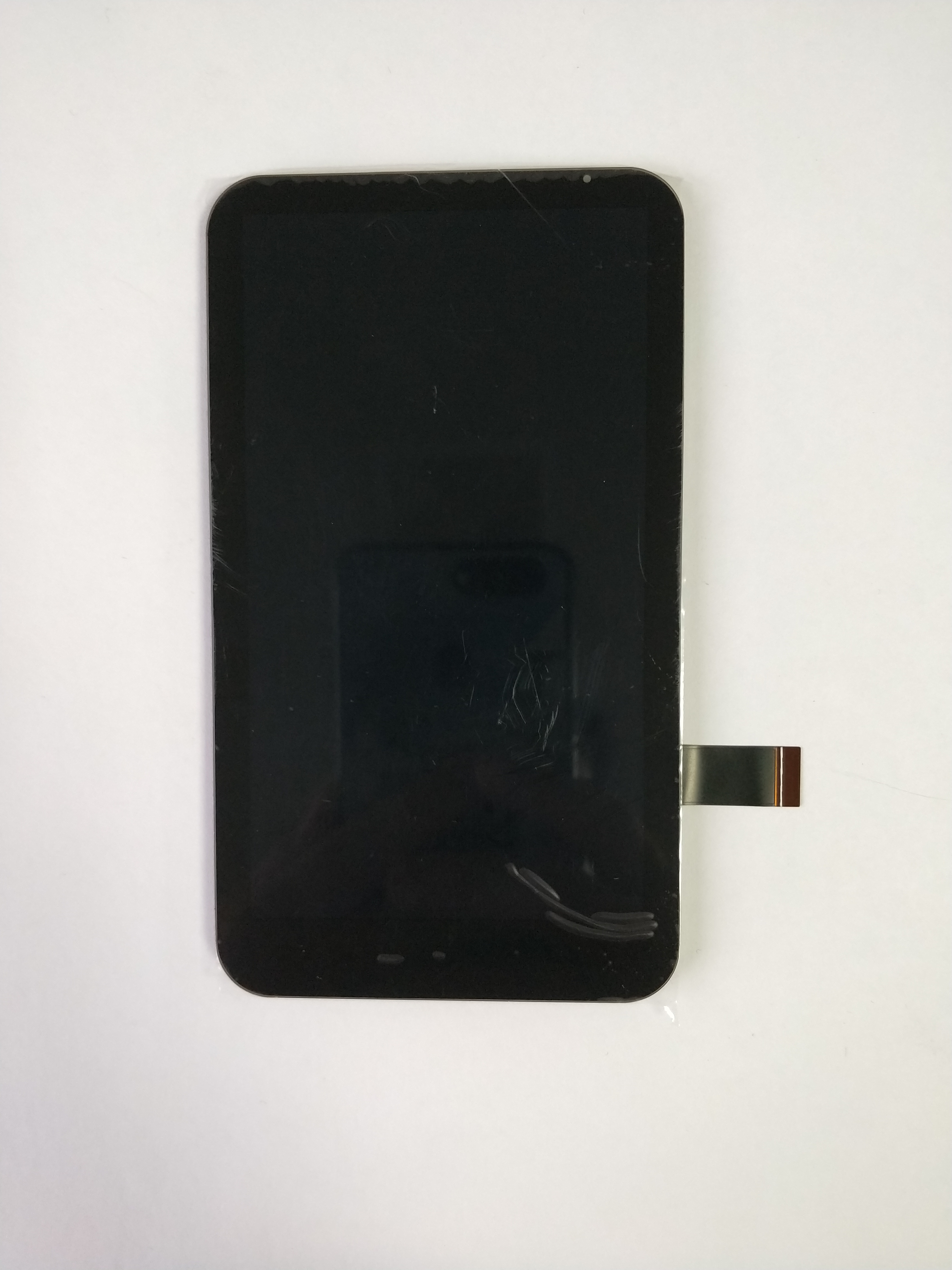 720*1280 रेजोल्यूशन वाली 5-इंच आईपीएस एलसीडी स्क्रीन, 2-चैनल एमआईपीआई इंटरफ़ेस का समर्थन करती है