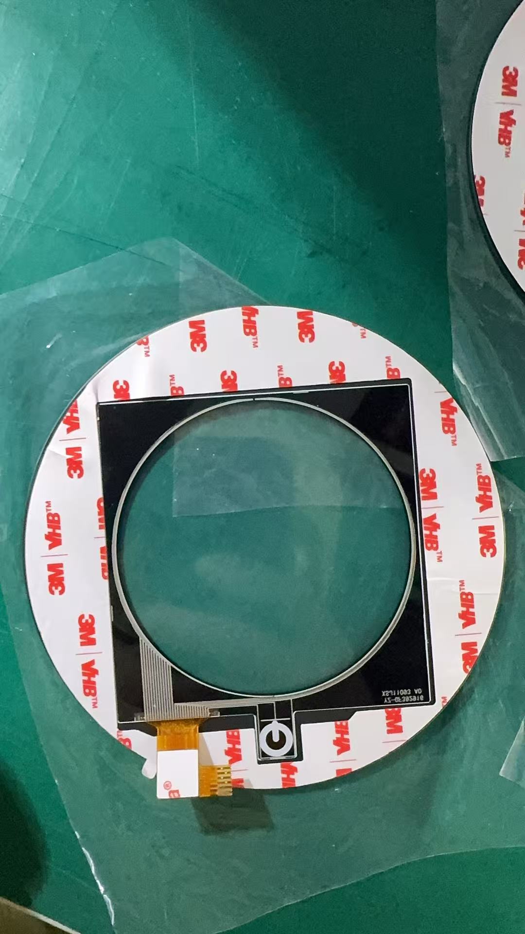 टचस्क्रीन कवर पैनल के लिए वीएचबी डबल-साइडेड टेप का उपयोग करने के लाभ